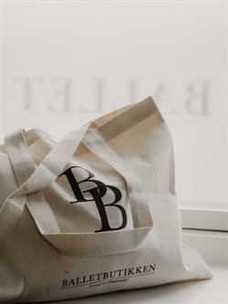 Seré balletnet med BB monogram