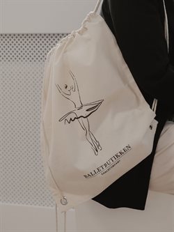 Seré balletpose med silouette af ballerina