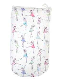 balletsko pose i hvid med balletprint
