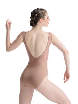 Balletdragt med den smukkeste blonde ryg